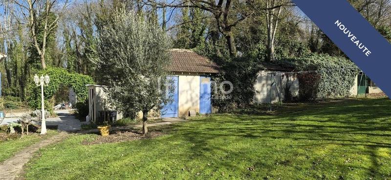 Maison - 212 m² - 8 pièces