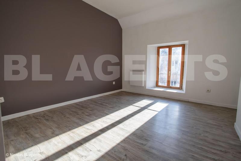 Maison - 75 m² - 5 pièces