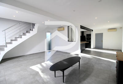 Maison - 110 m² - 4 pièces