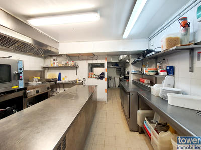 Fonds de commerce - Magasins - 180 m²