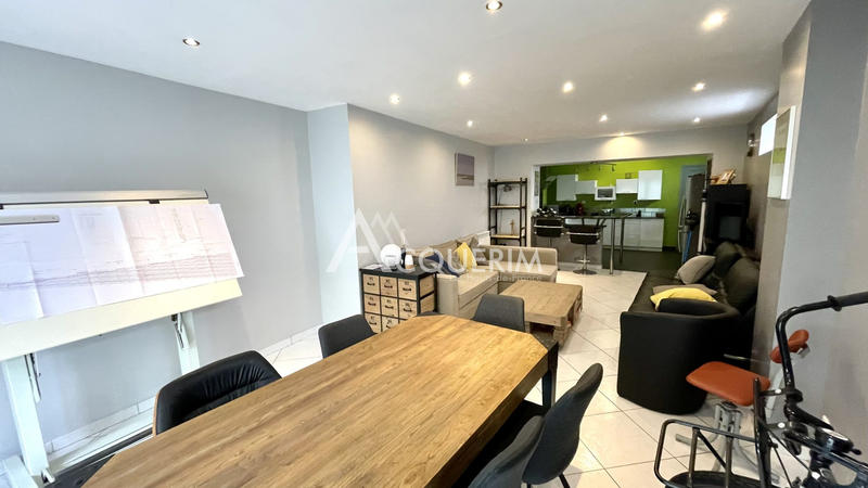 Loft - 100 m² - 4 pièces