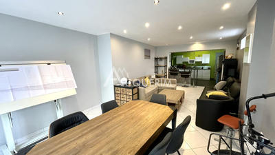 Loft - 100 m² - 4 pièces