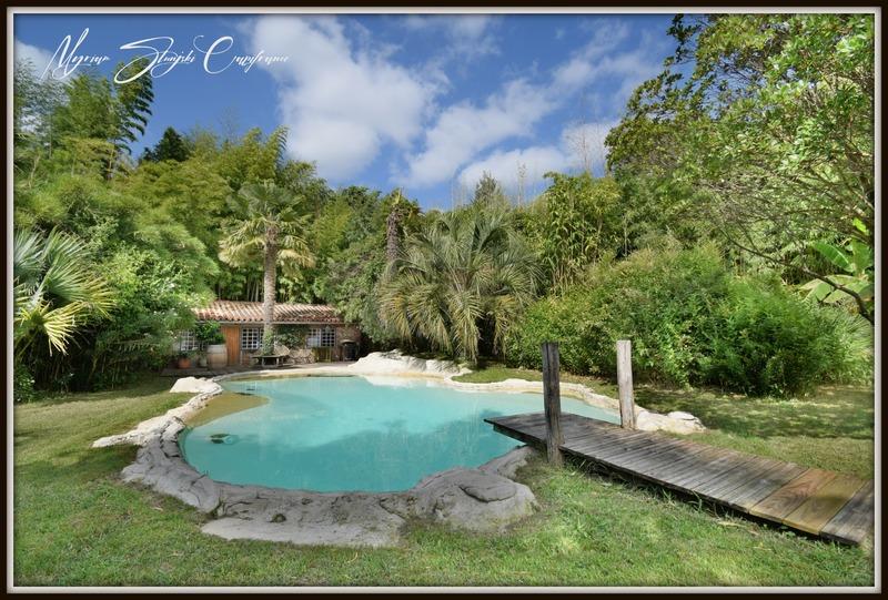 Maison bourgeoise - 420 m² - 14 pièces