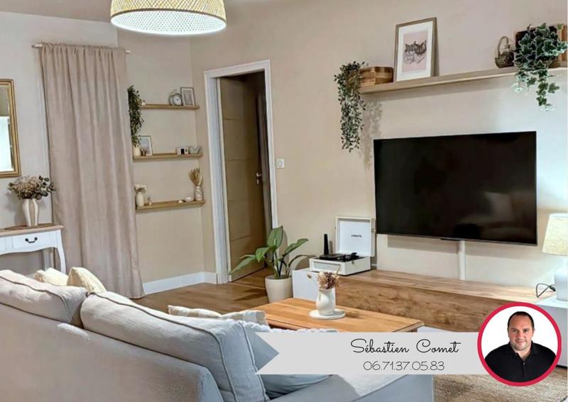 Maison - 95 m² - 5 pièces