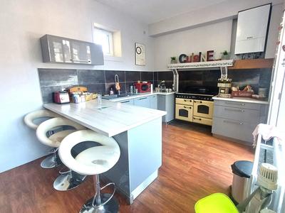 Appartement - 197 m² - 5 pièces