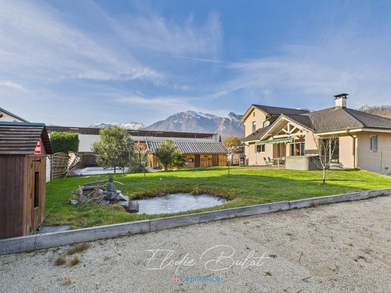 Maison - 137 m² - 5 pièces