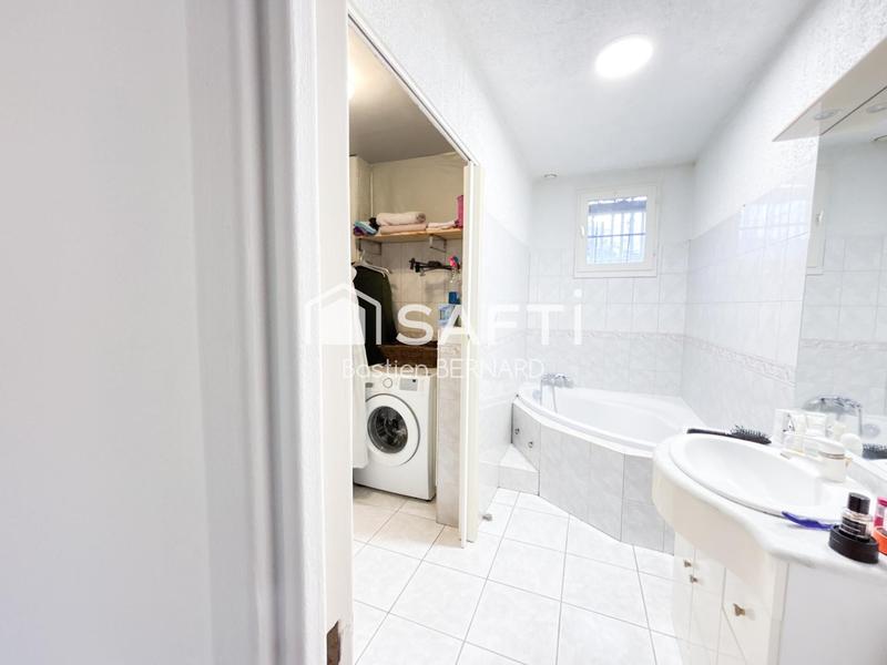 Maison - 141 m² - 7 pièces