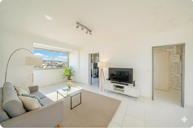 Appartement - 67 m² - 3 pièces