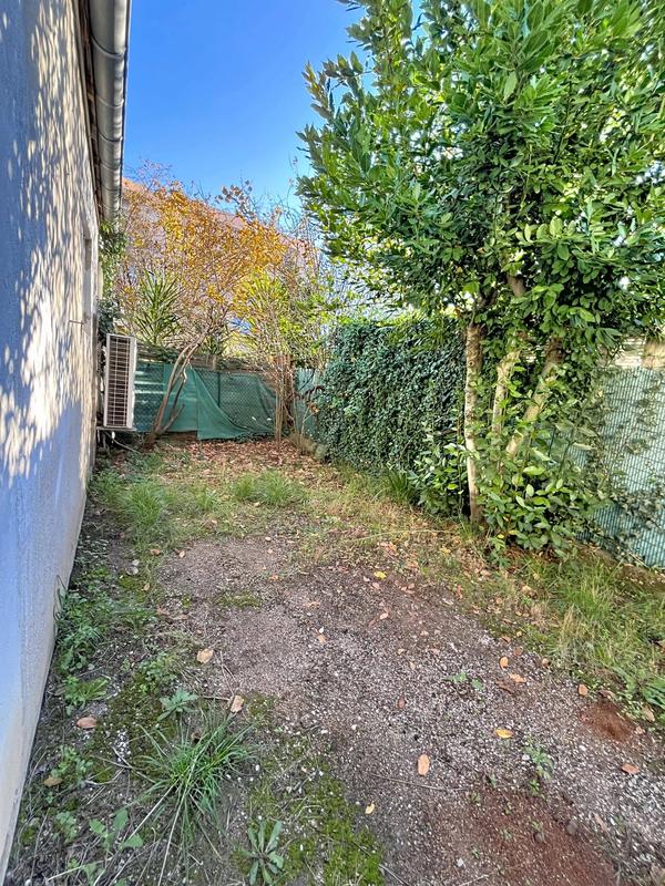 Local commercial - 248 m² - 7 pièces