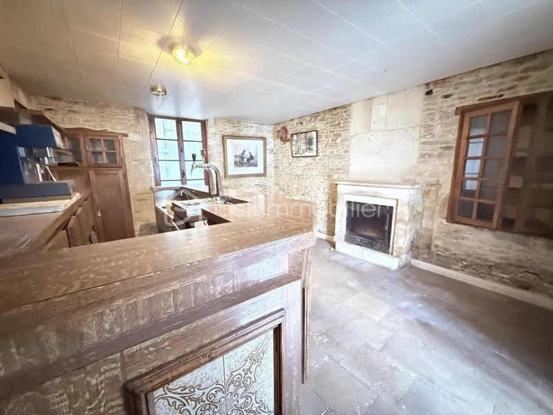 Maison - 185 m² - 10 pièces