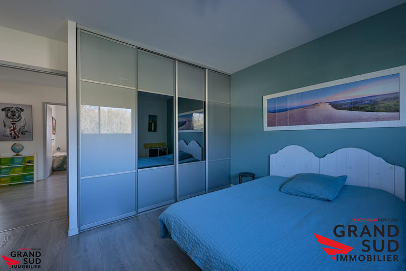 Maison contemporaine - 189 m² - 7 pièces