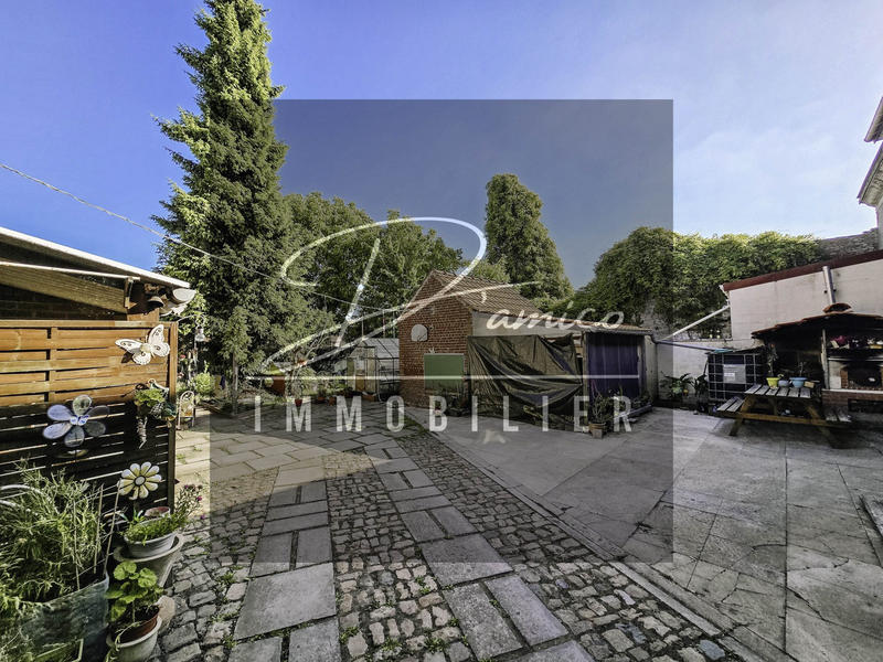 Maison - 166 m² - 7 pièces