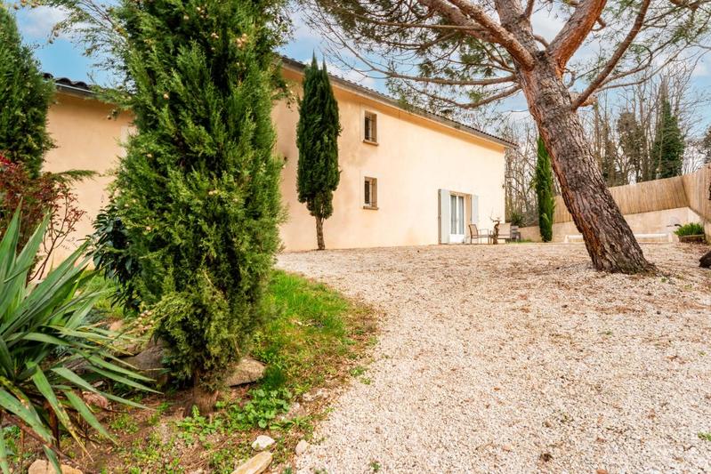 Maison - 180 m² - 5 pièces