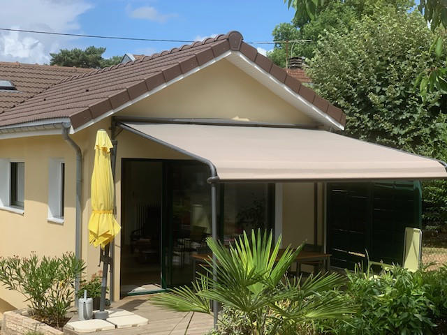 Propriété - 90 m² - 4 pièces