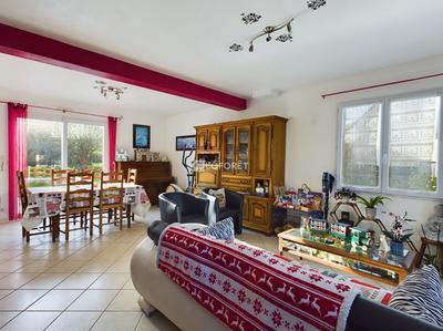 Maison - 115 m² - 6 pièces