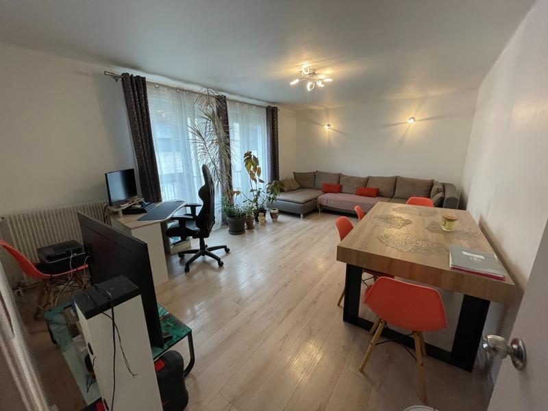 Appartement - 75 m² - 3 pièces