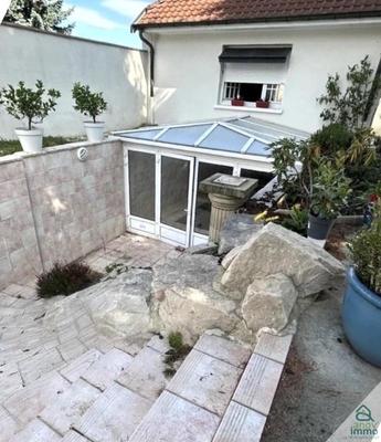 Maison - 295 m² - 7 pièces