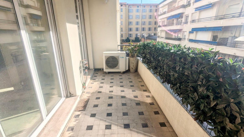 Appartement - 70 m² - 2 pièces