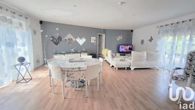 Maison - 147 m² - 5 pièces