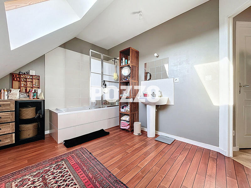 Maison - 106 m² - 5 pièces