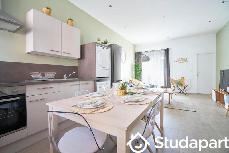 Chambre - 14 m² - 1 pièce