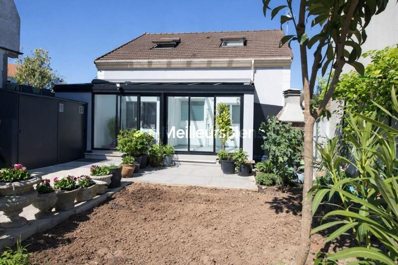 Maison - 197 m² - 9 pièces