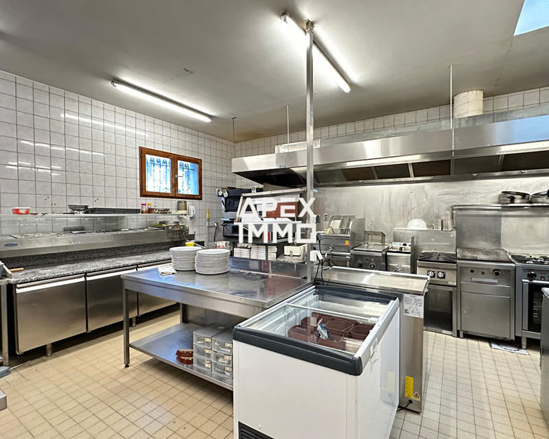 Fonds de commerce - 400 m²