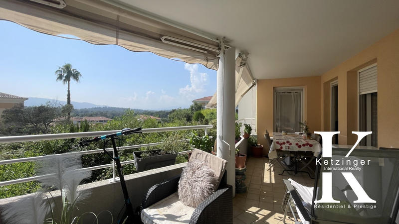 Appartement - 82 m² - 4 pièces