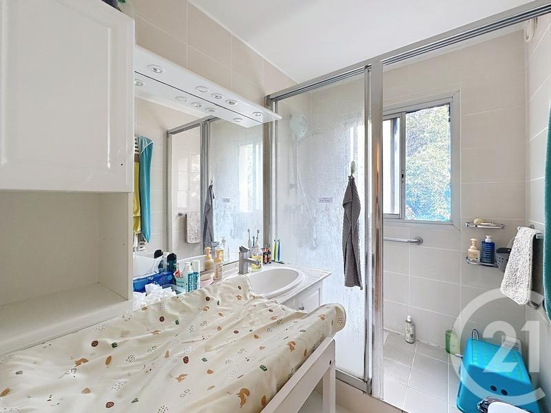 Appartement - 87 m² - 4 pièces