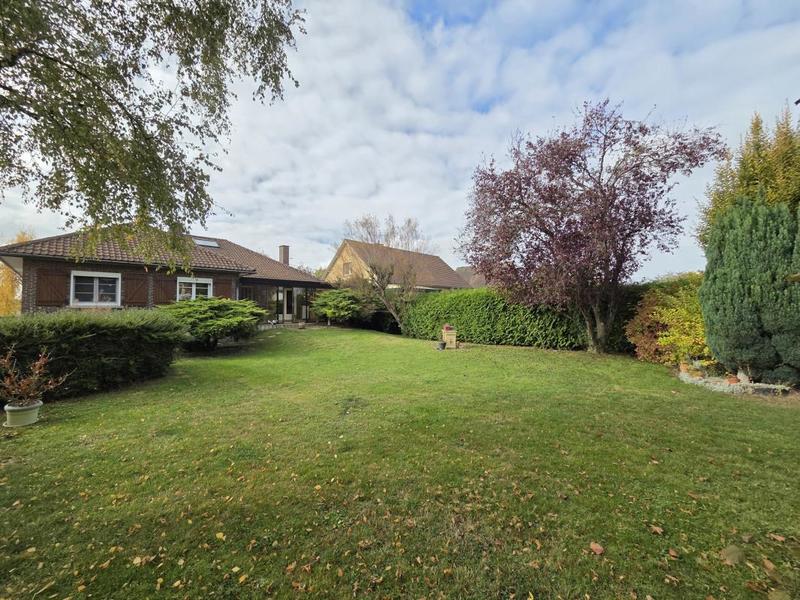 Pavillon - 141 m² - 7 pièces