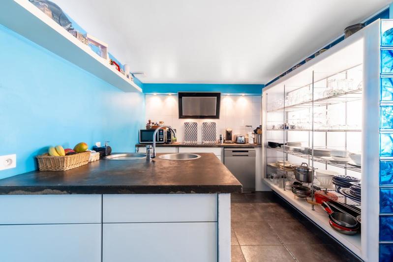 Maison - 210 m² - 7 pièces