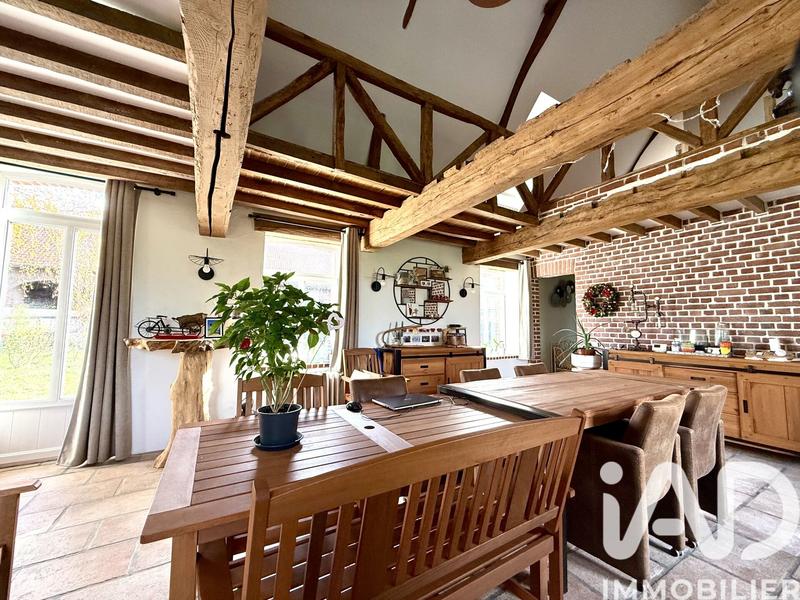 Maison - 240 m² - 7 pièces