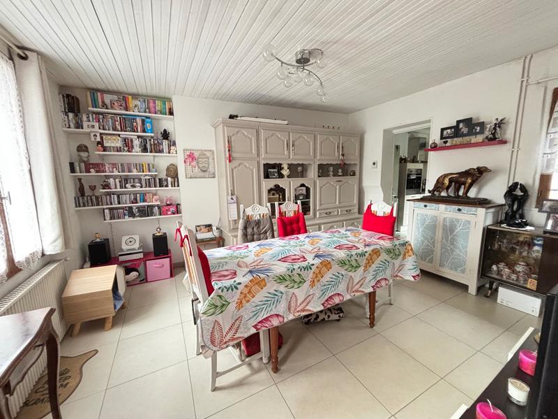 Maison - 95 m² - 6 pièces