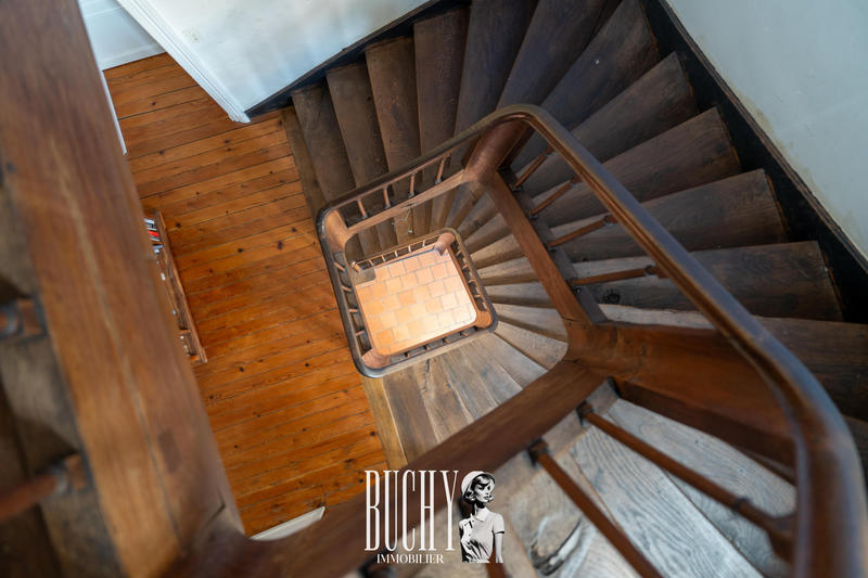 Maison - 488 m² - 16 pièces