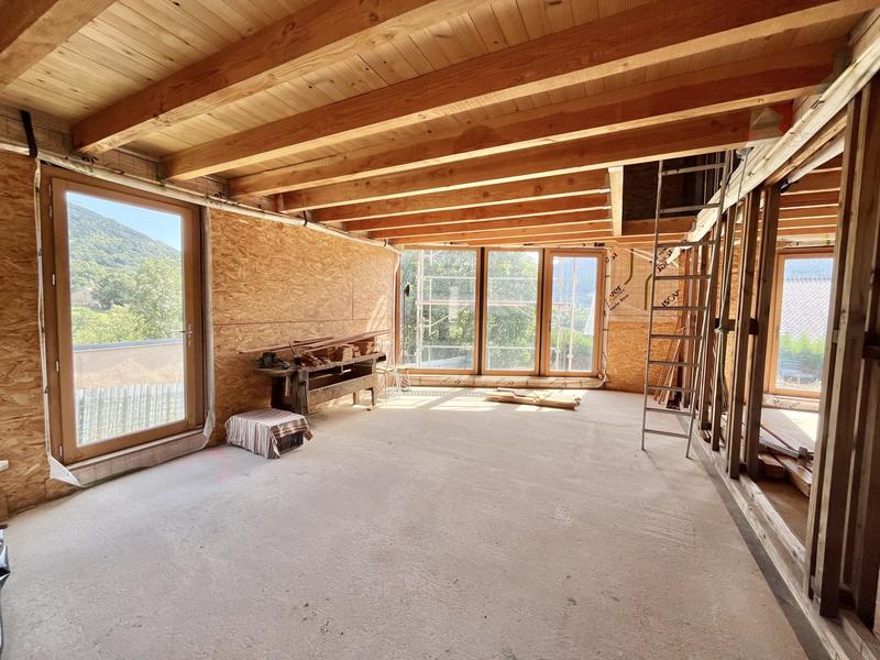 Maison - 96 m² - 4 pièces