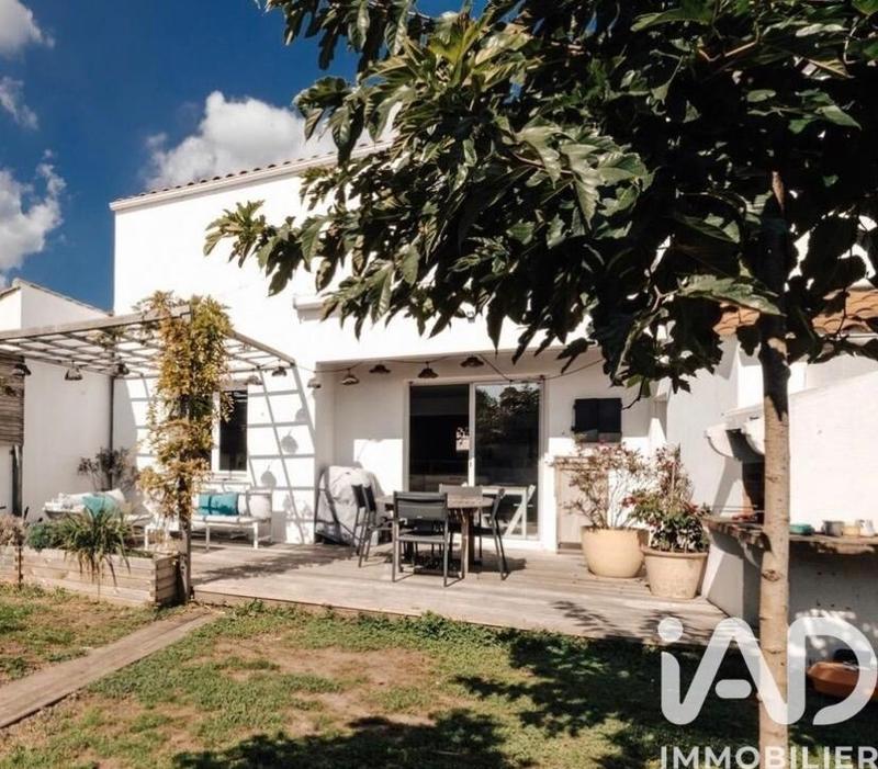 Maison - 160 m² - 5 pièces