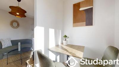 Chambre - 10 m² - 1 pièce