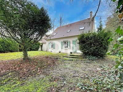 Maison - 140 m² - 7 pièces