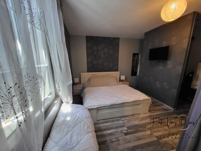 Maison ancienne - 235 m² - 7 pièces