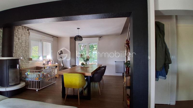 Maison - 93 m² - 5 pièces