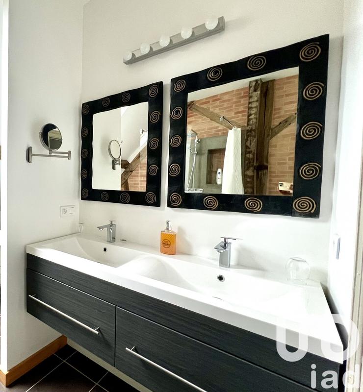 Château - 765 m² - 18 pièces