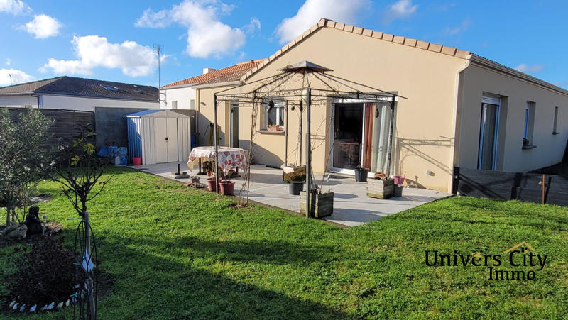 Maison - 90 m² - 4 pièces