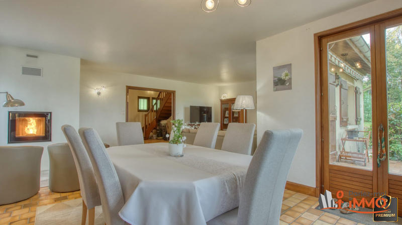 Maison - 140 m² - 4 pièces