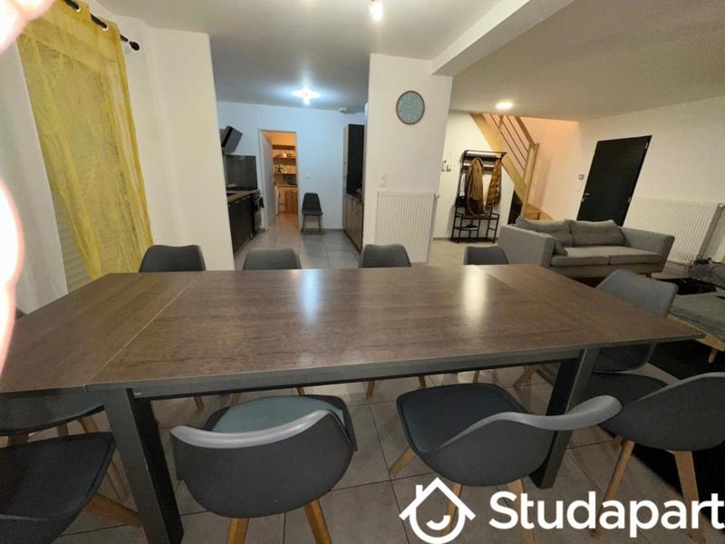 Chambre - 11 m² - 1 pièce