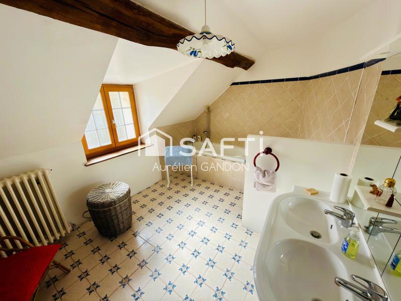 Maison - 150 m² - 4 pièces