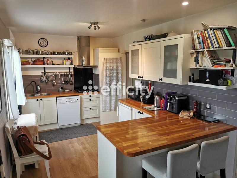 Maison - 85 m² - 4 pièces