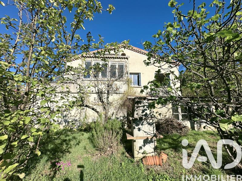 Maison - 90 m² - 5 pièces