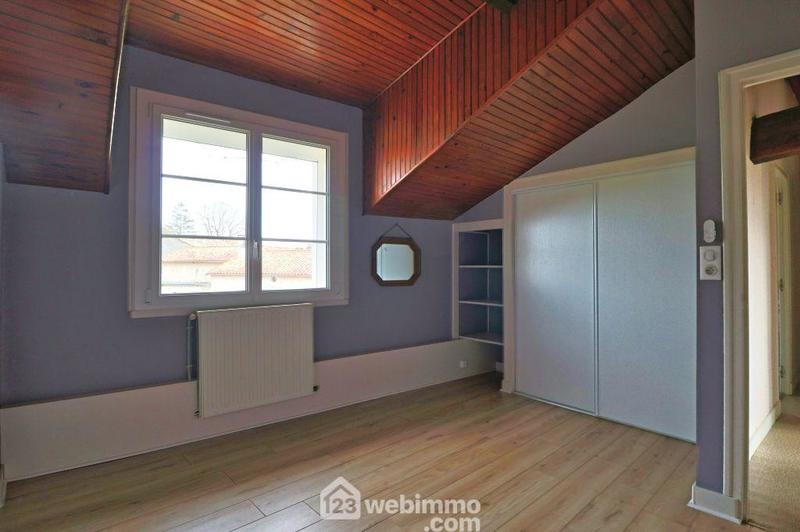 Maison - 240 m² - 8 pièces