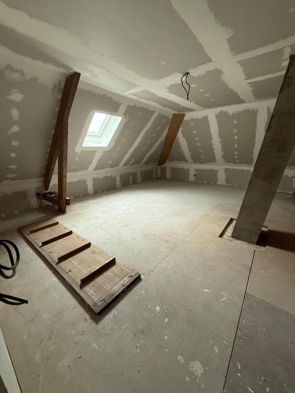 Maison - 266 m² - 7 pièces