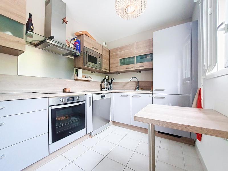 Maison - 94 m² - 4 pièces